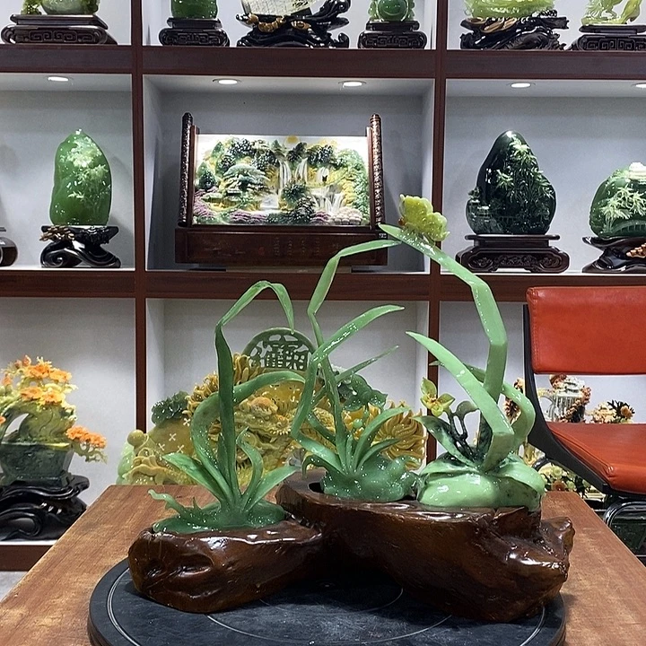 用***s玉山水摆件 玄关摆件