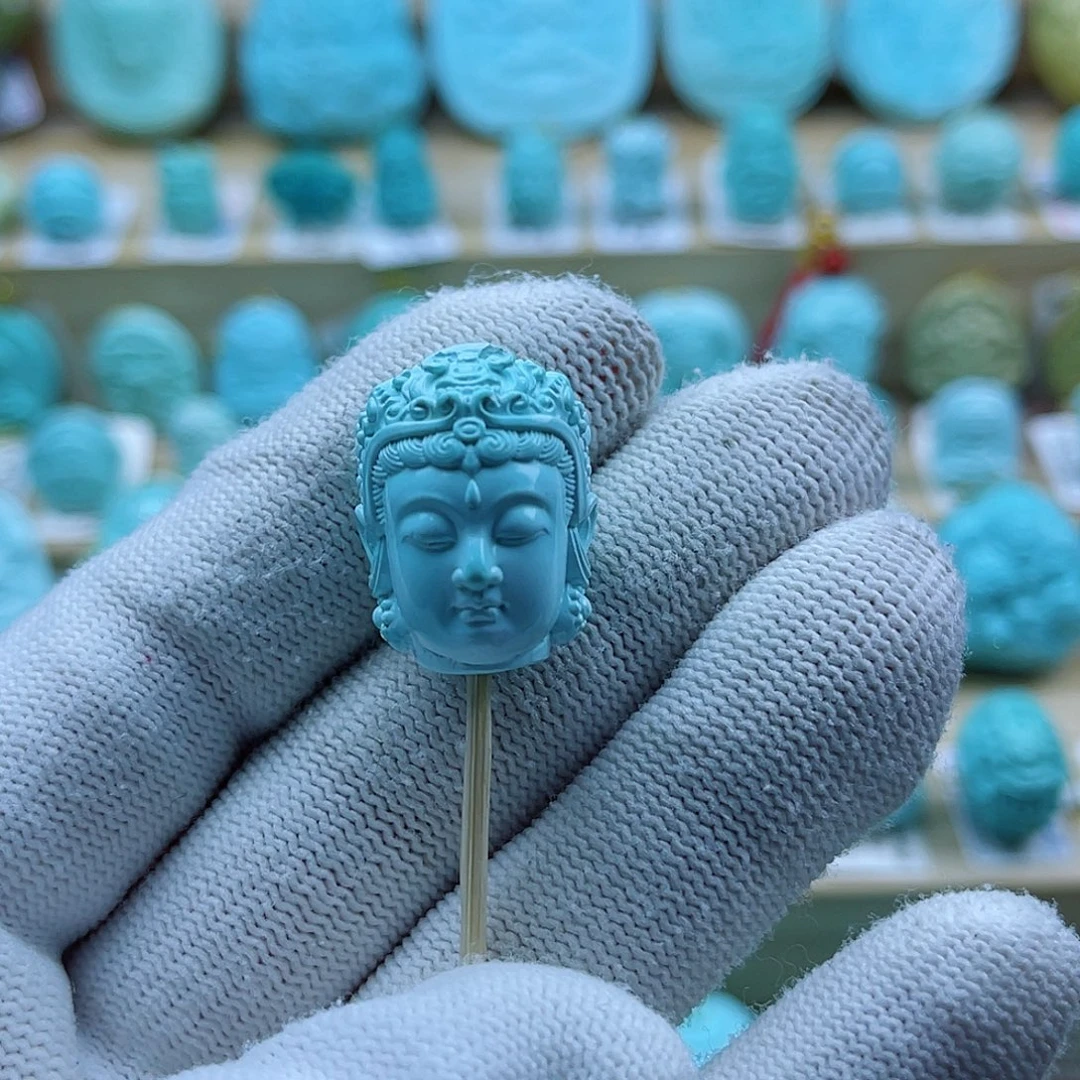 绿松石未镶嵌珠宝奇石