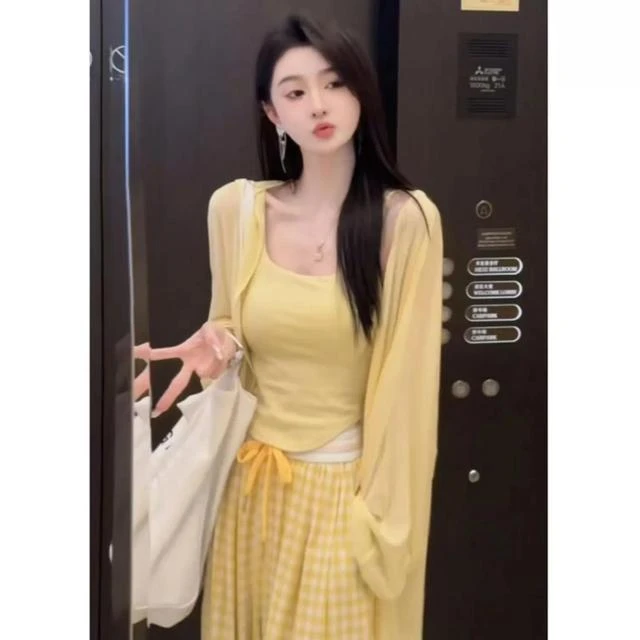 纯欲风辣妹套装女2024新款穿搭防晒开衫吊带上衣高腰阔腿裤三件套