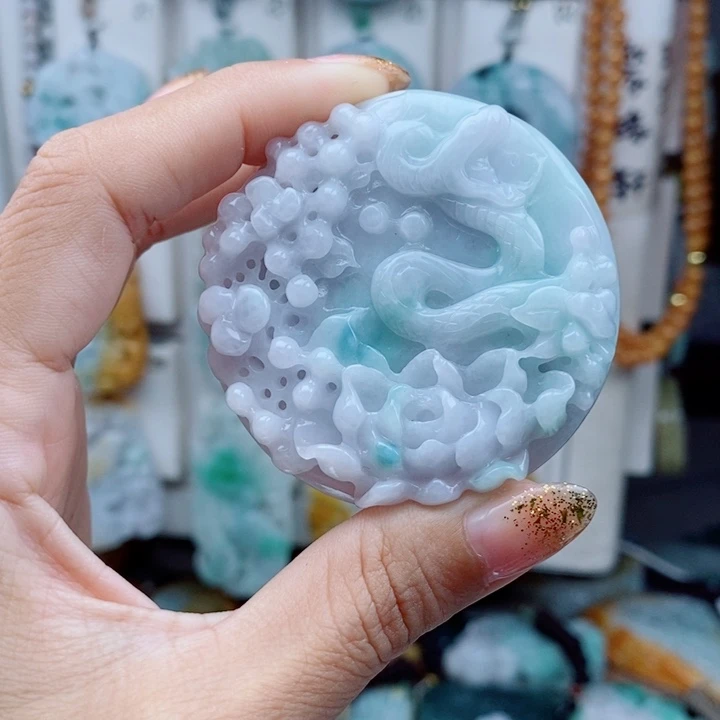 翡翠未镶嵌颈饰翡翠