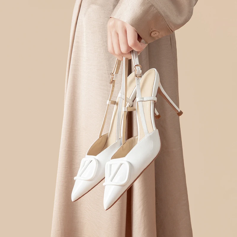 V扣细跟高跟鞋绝美尖头一字带凉鞋通勤气质2025新款夏季后空单鞋