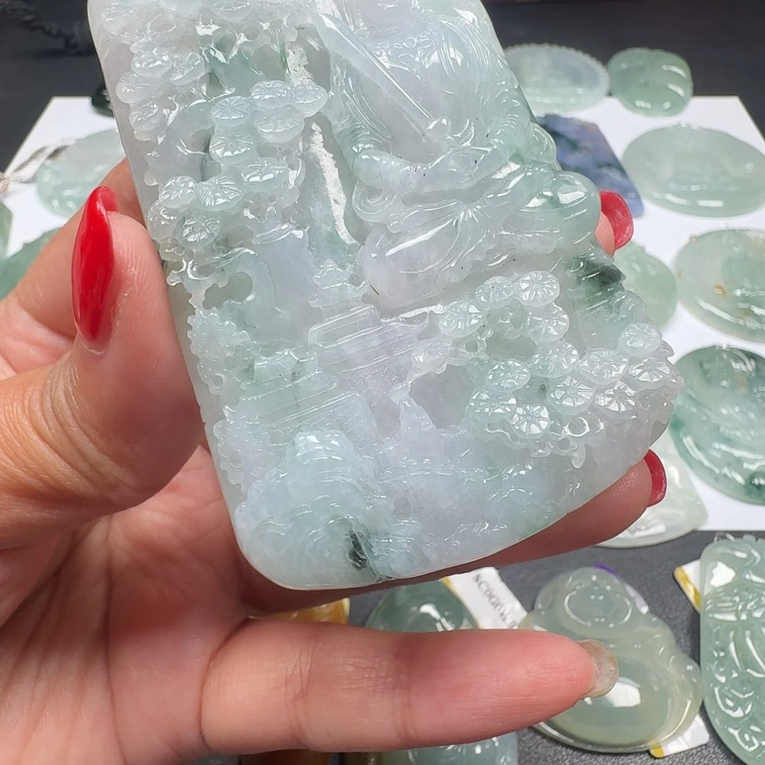 翡翠未镶嵌颈饰吊坠