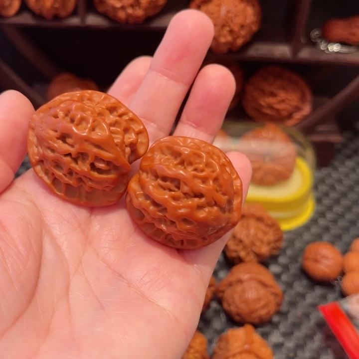 宏***亿文玩核桃把件盘山