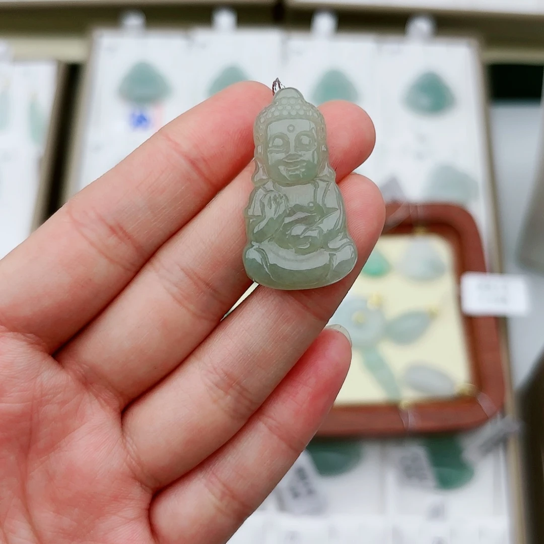 翡翠颈饰未镶嵌宝宝佛