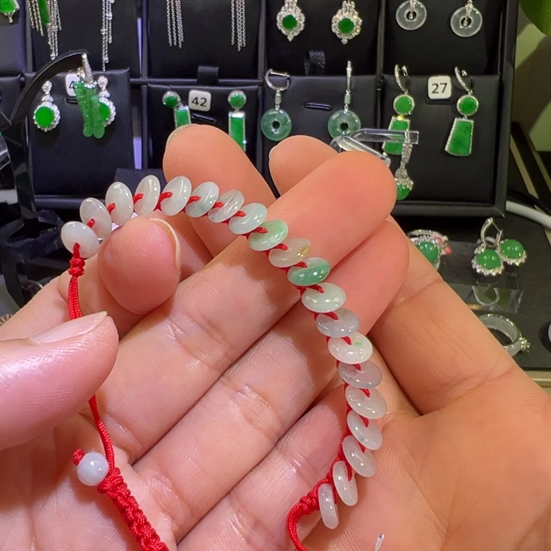 翡翠未镶嵌颈饰手绳