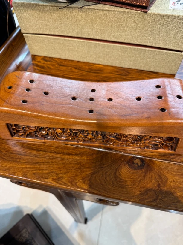 黄杨  雕刻 木枕