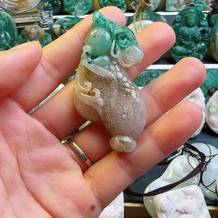 未镶嵌独山玉颈饰