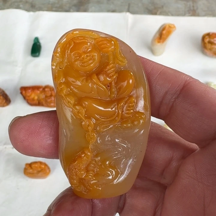 寿山石寿山鸡母窩