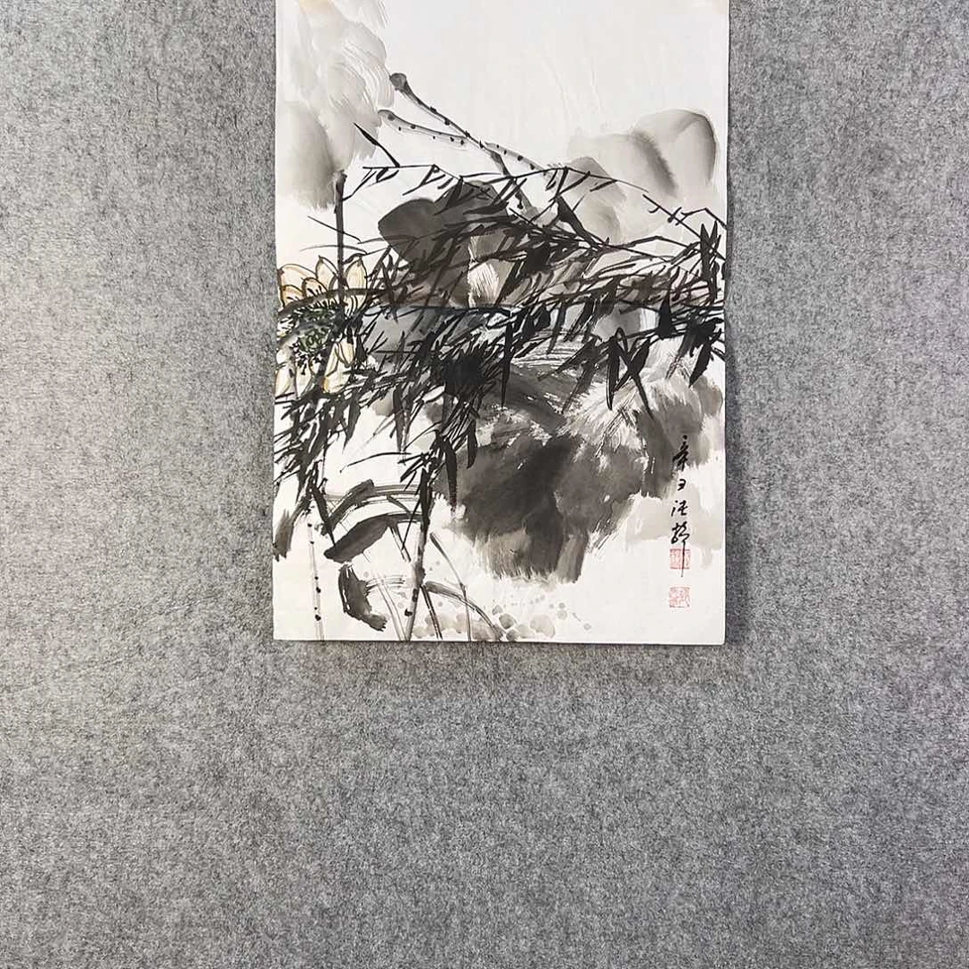 国画159 牡丹等植物生长于这里生长