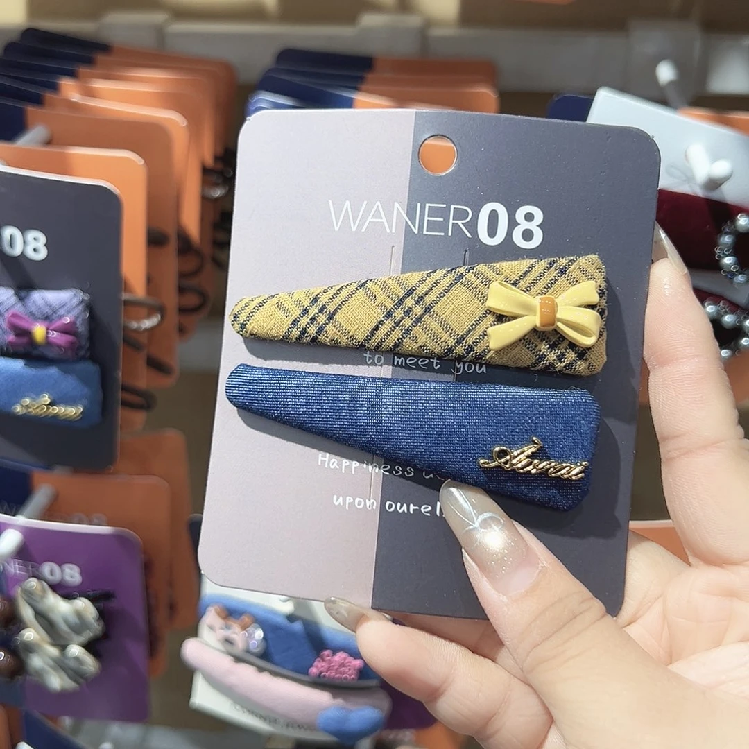 非金属黄色蝴蝶结三角掰掰