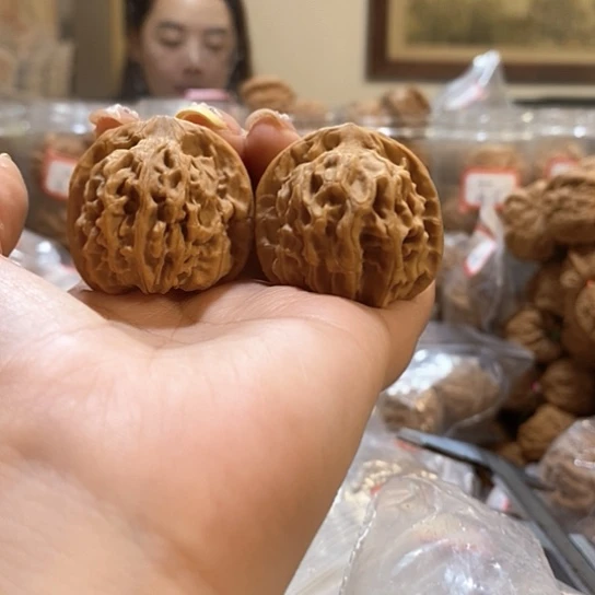 文玩核桃吊坠37天地狮子头