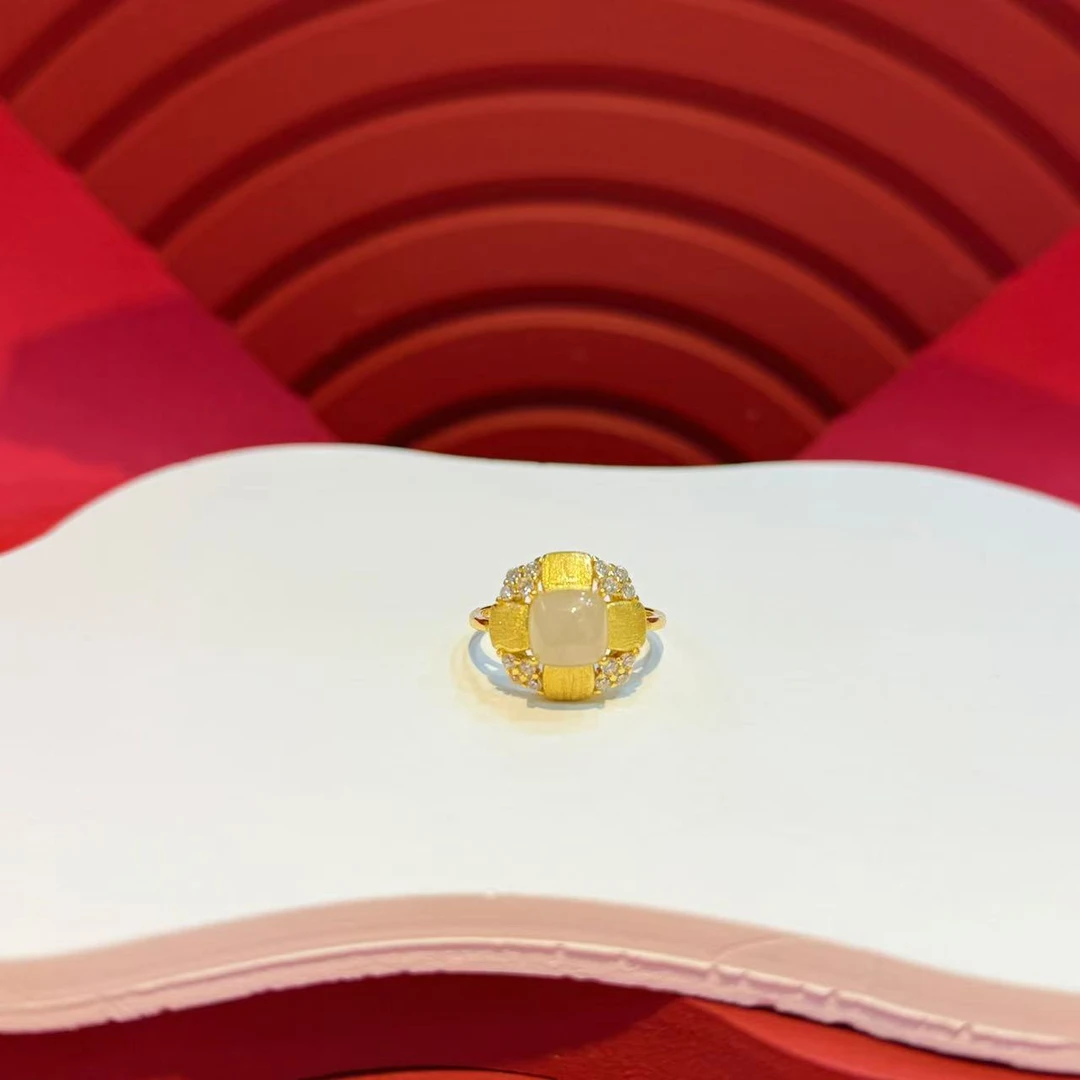 S925银镶嵌8mm藕粉四叶草方形戒指HNZ12035