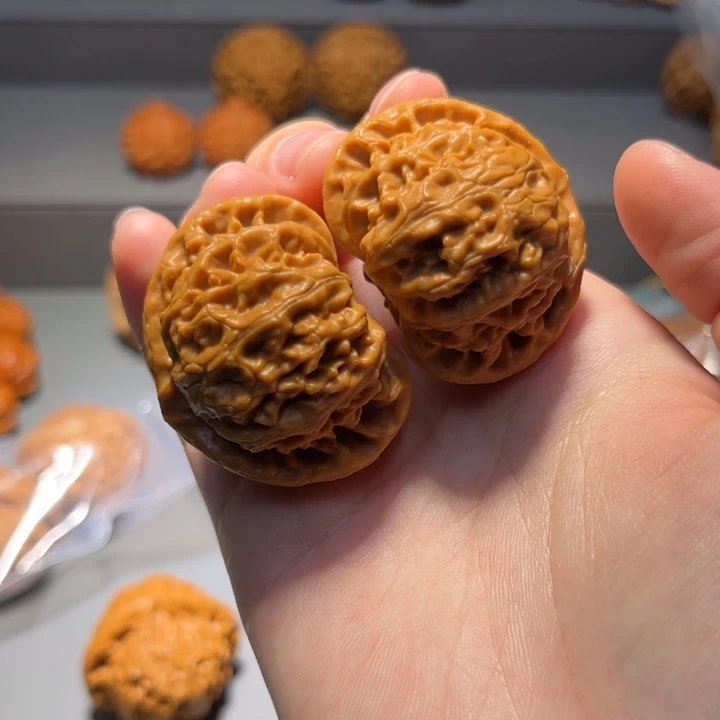 ****ℴ文玩核桃把件宫灯976