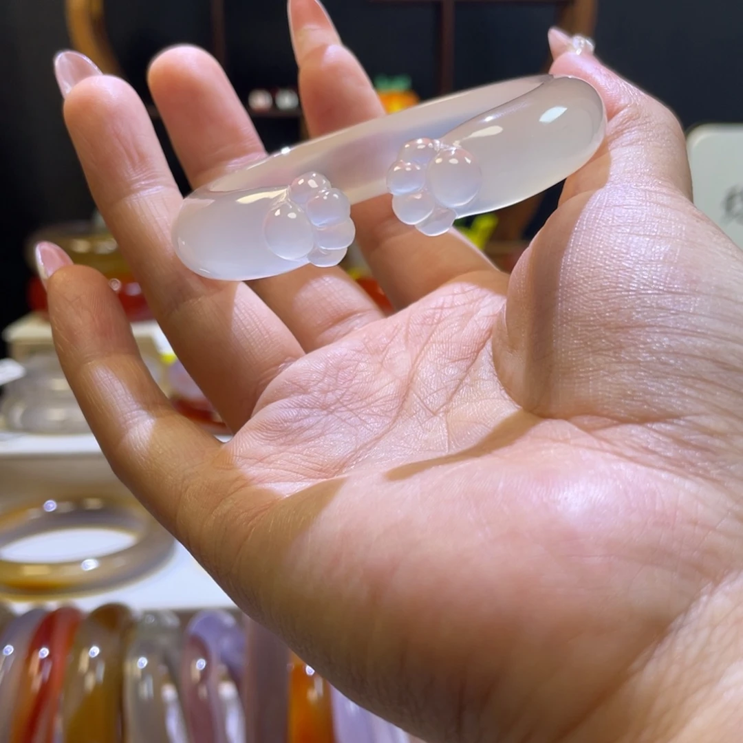 玛瑙/玉髓手镯未镶嵌