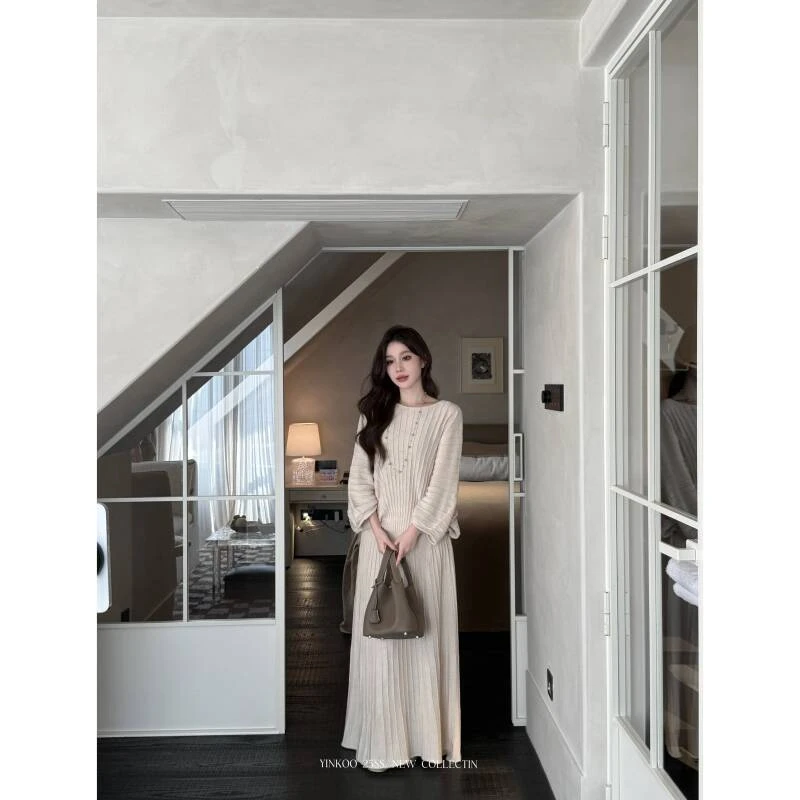 Yinkoo「内外兼修」休闲针织羊毛女秋季蝙蝠袖上衣坑条半身裙套装