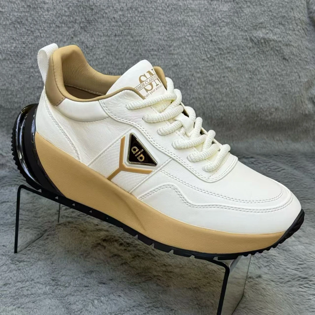 D99秋季男士休闲运动鞋厚底时尚潮流透气百搭舒适阿甘鞋耐磨防滑