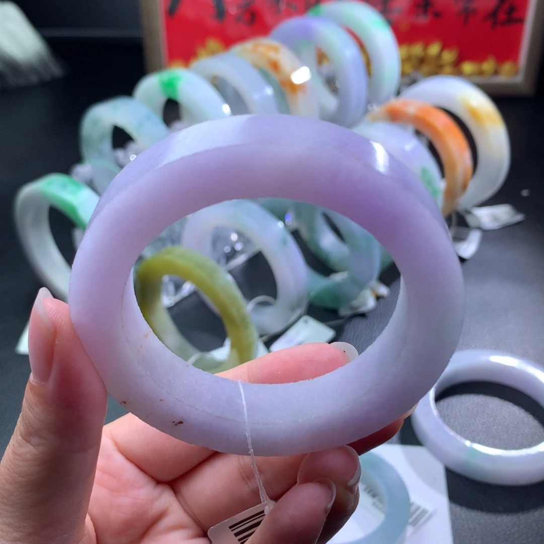 定制翡翠未镶嵌翡翠手镯