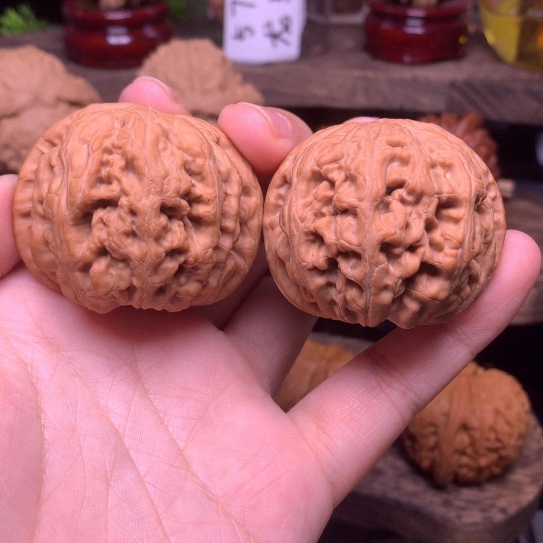 散***文玩核桃吊坠44粗筋全品