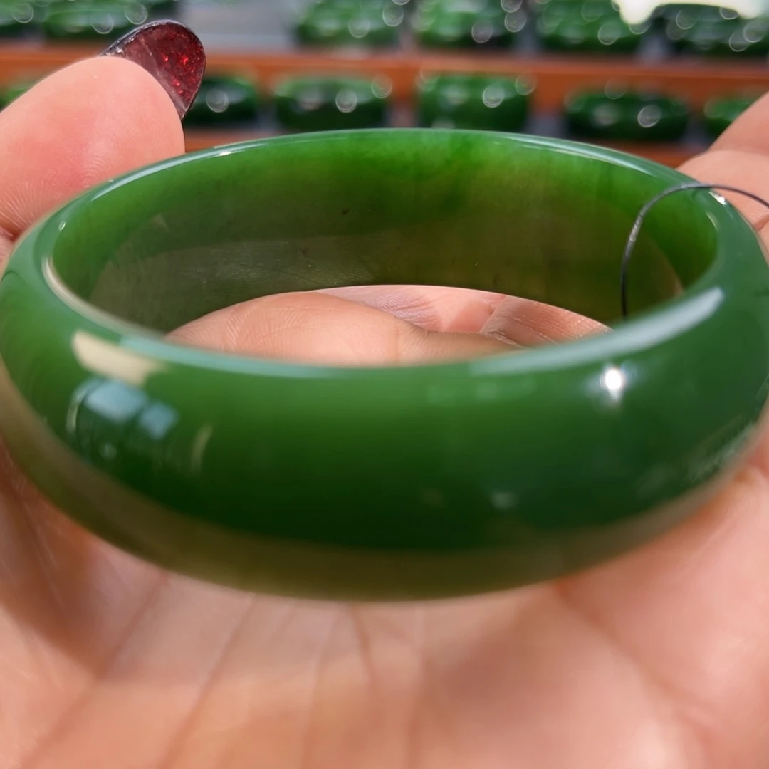 未镶嵌手镯和田玉（碧玉）