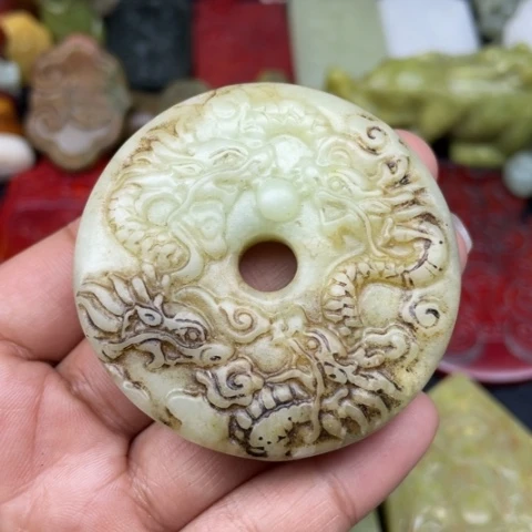 蛇纹石玉颈饰未镶嵌79