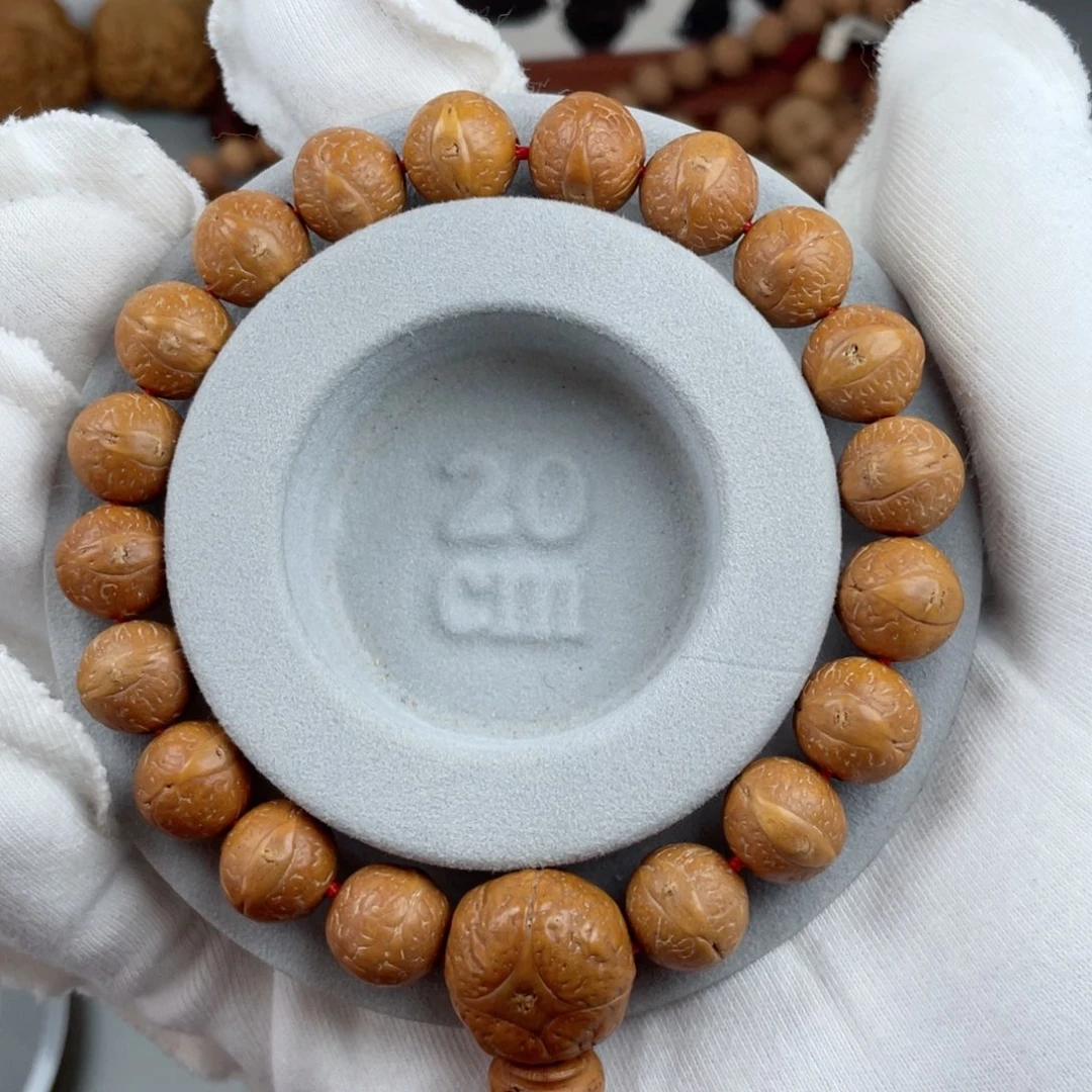 凤眼菩提吊坠打底好的   大11  棵数19