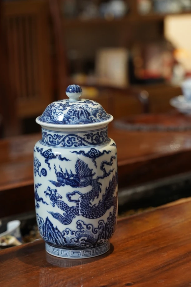 仿明宣德青花海水龙纹小壮罐茶叶罐