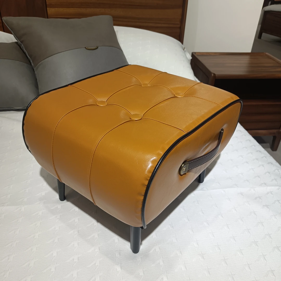 爱玛橙颜色的轻奢换鞋凳，脚踏凳，手提凳