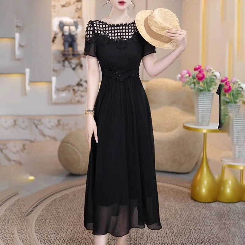 气质减龄黑色新款2025时尚夏季洋气显瘦修身裙子连衣裙