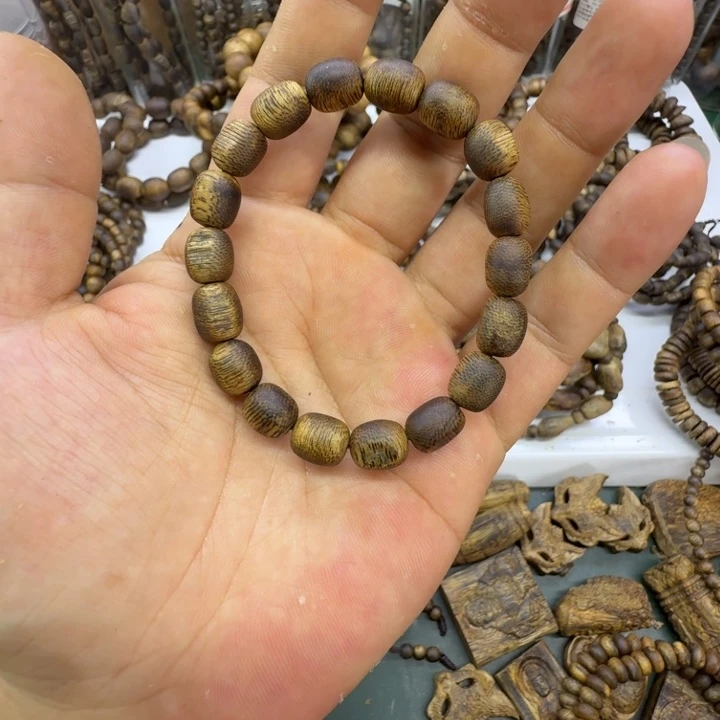 沉香碎屑沉香奇楠沉香乌身卡0.8单圈留疤珠6克+