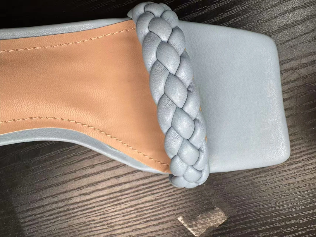 [星腾193D57321女时尚凉鞋