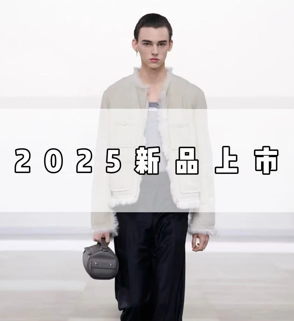 心心《33号-小恶魔连帽外套》冬季上新时尚外套-K199
