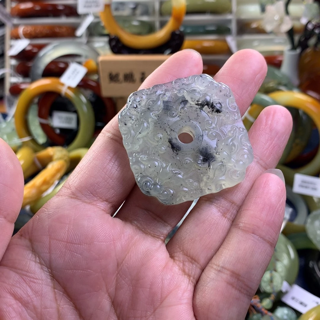 蛇纹石玉颈饰未镶嵌用****8