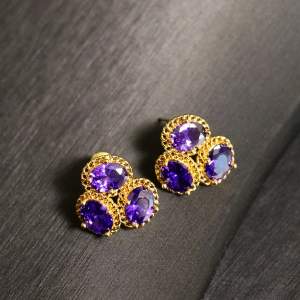 铜合金合成锆石耳饰 法式轻奢鎏金梦幻紫优雅大气高级感花朵耳环