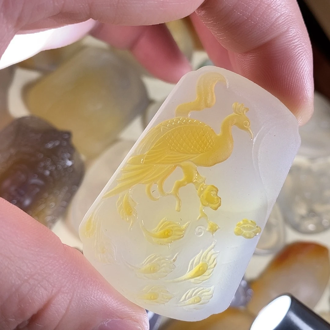 玛瑙/玉髓合金颈饰冰种玛瑙渡母观音