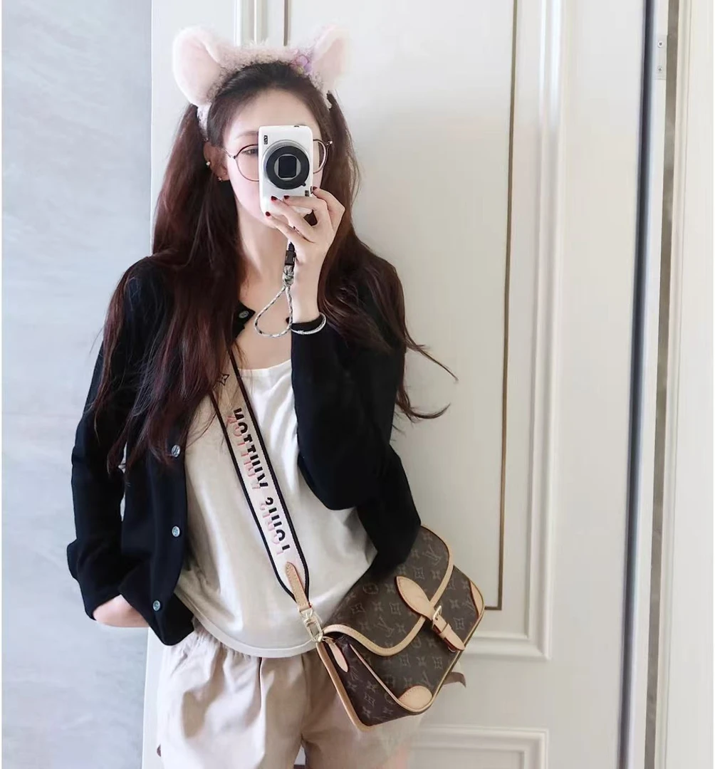 L V【运费险顺丰包邮】法棍 未使用 女士小号子母经典斜挎包