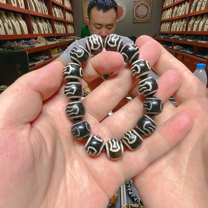 未镶嵌玛瑙/玉髓珠宝奇石