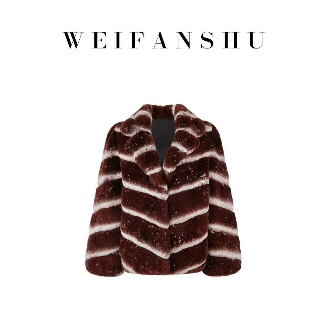 WEIFANSHU/魏凡舒【浮华星尘】秋冬新款条纹时尚保暖獭兔毛皮草外套