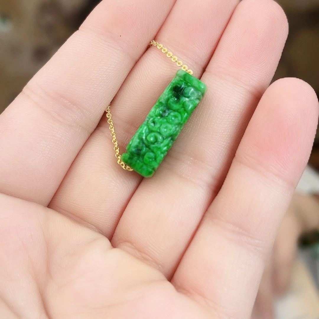 翡翠未镶嵌颈饰吊坠