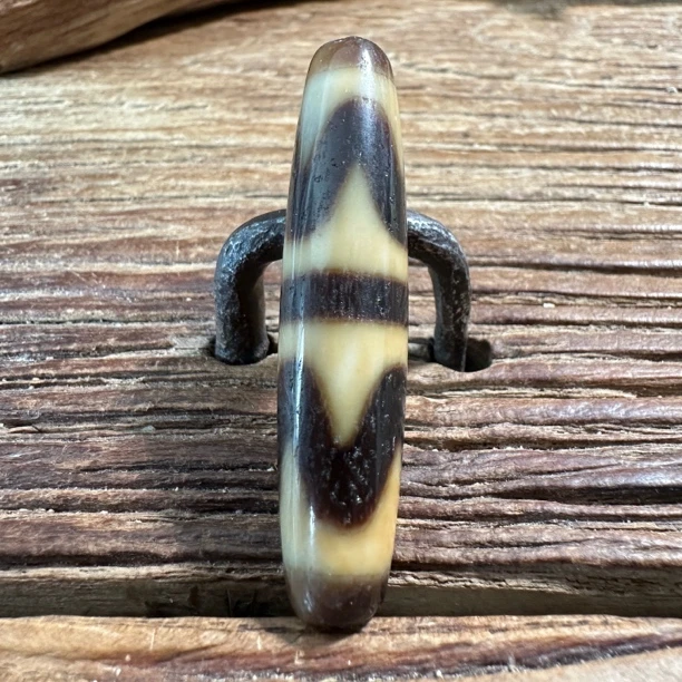 精品藏式虎牙玛瑙3d48n29i1y7m2n1