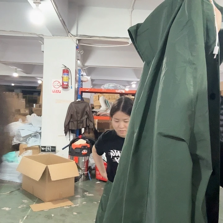 军绿色大码雨衣套装发1套