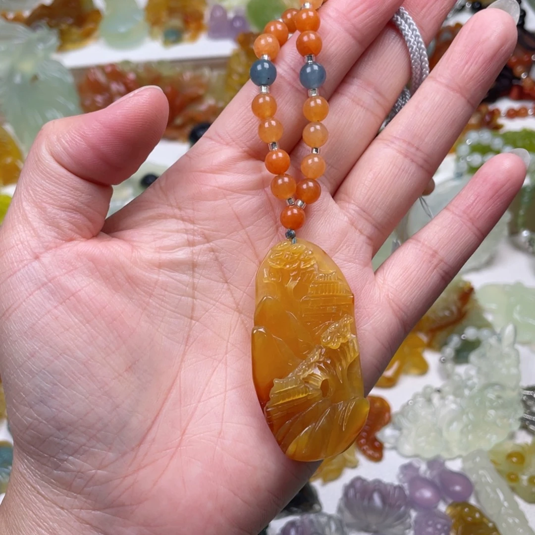 蛇纹石玉未镶嵌颈饰