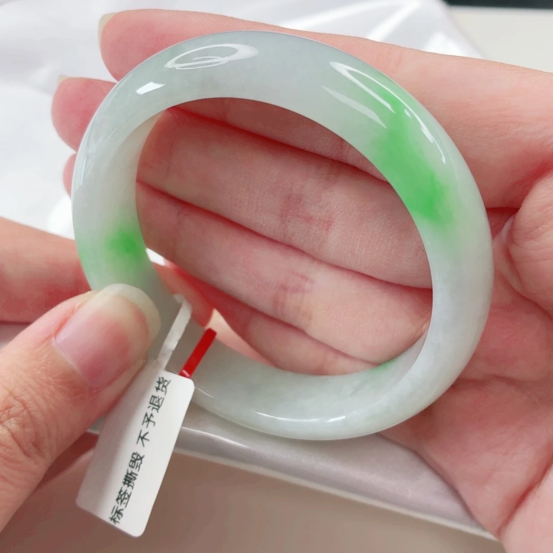 翡翠未镶嵌手镯52.2强x411