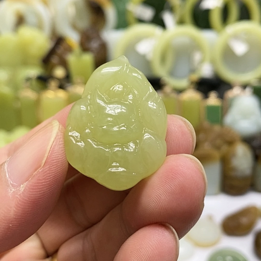 【闪购商品】颈饰未镶嵌和田玉