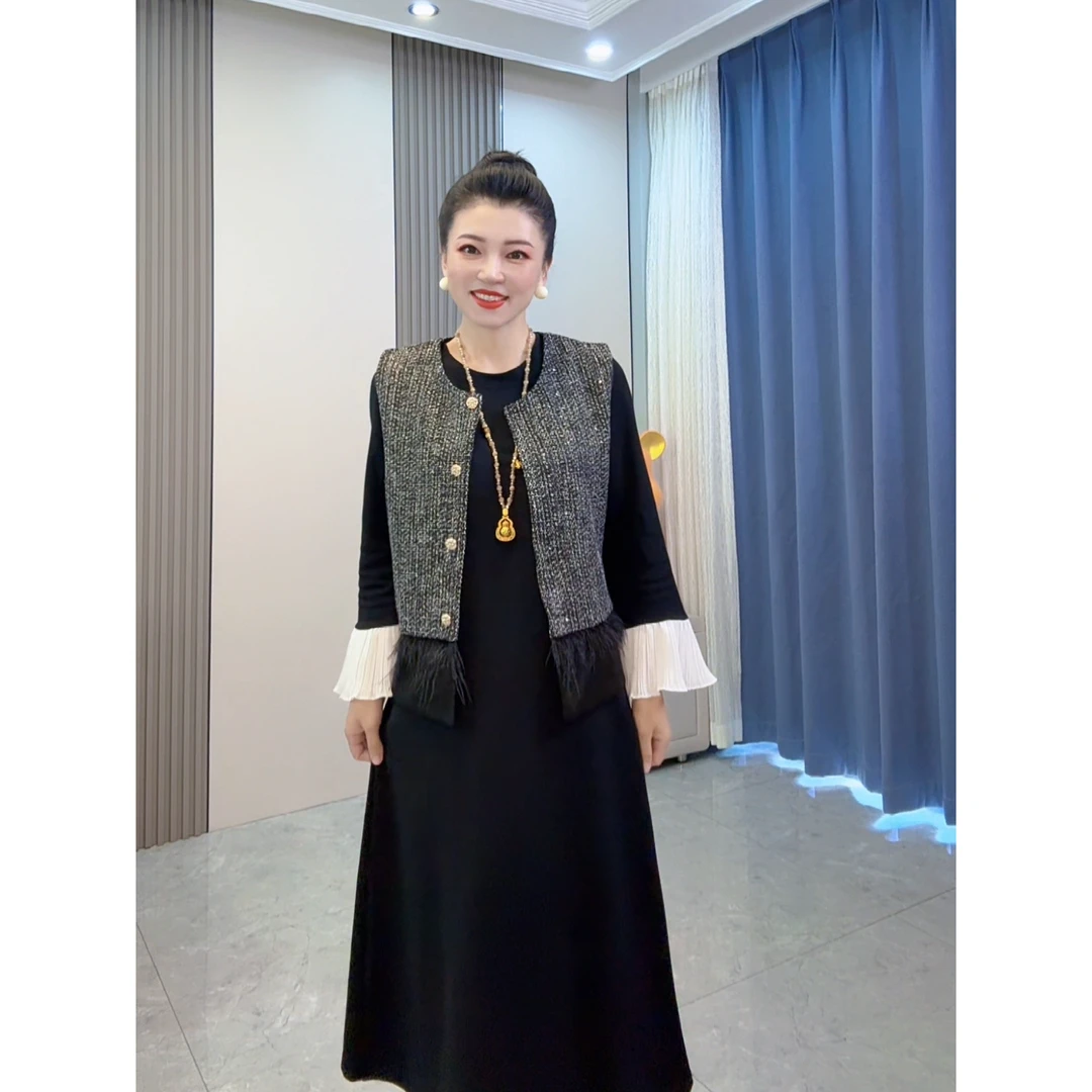 2025早秋新款高端欧货赫本风宽松显瘦拼接款+小香马甲两件套