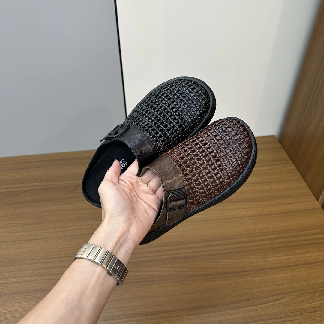 夏季男士凉拖时尚休闲超轻软底百搭舒适