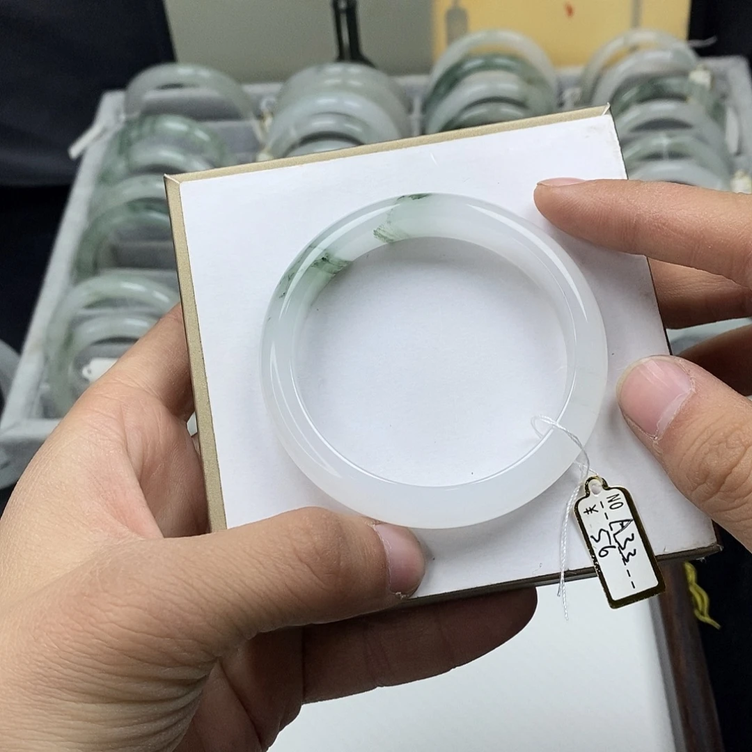 石英质玉未镶嵌手镯56圈口