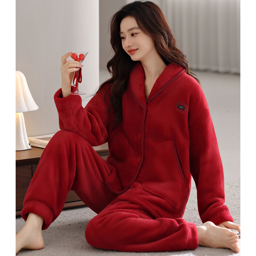法兰绒大红色保暖厚实冬季翻领睡衣女士暖感双面珊瑚绒大码家居服