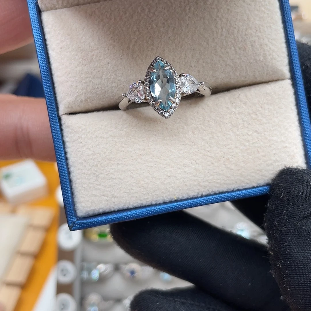 银S925镶嵌戒指托帕石