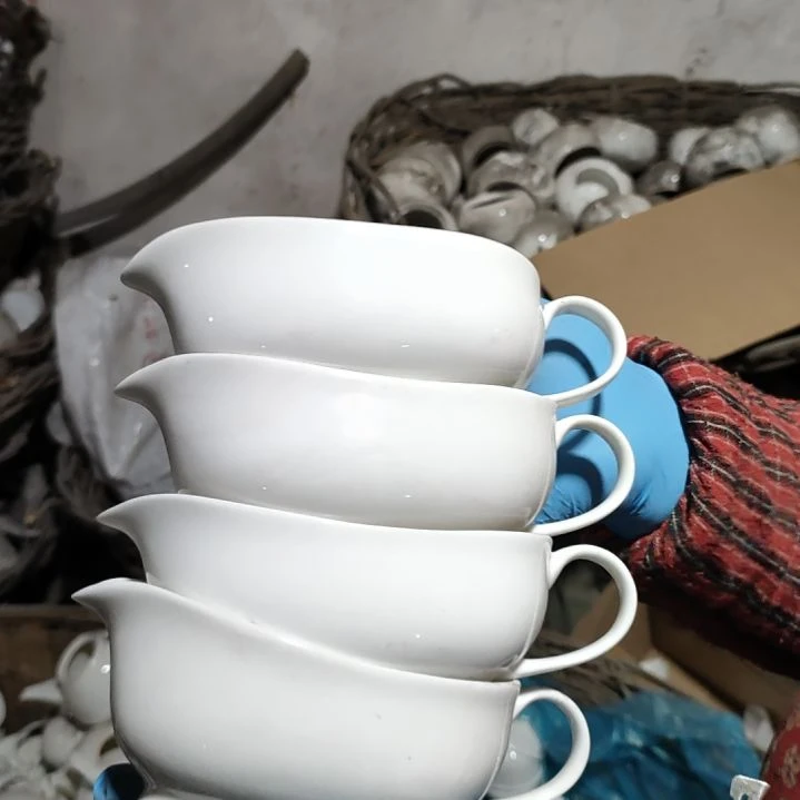 摆件陶瓷盘子碗啥都有