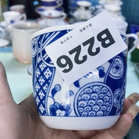 瓷片猫****子哈哈哈哈哈哈